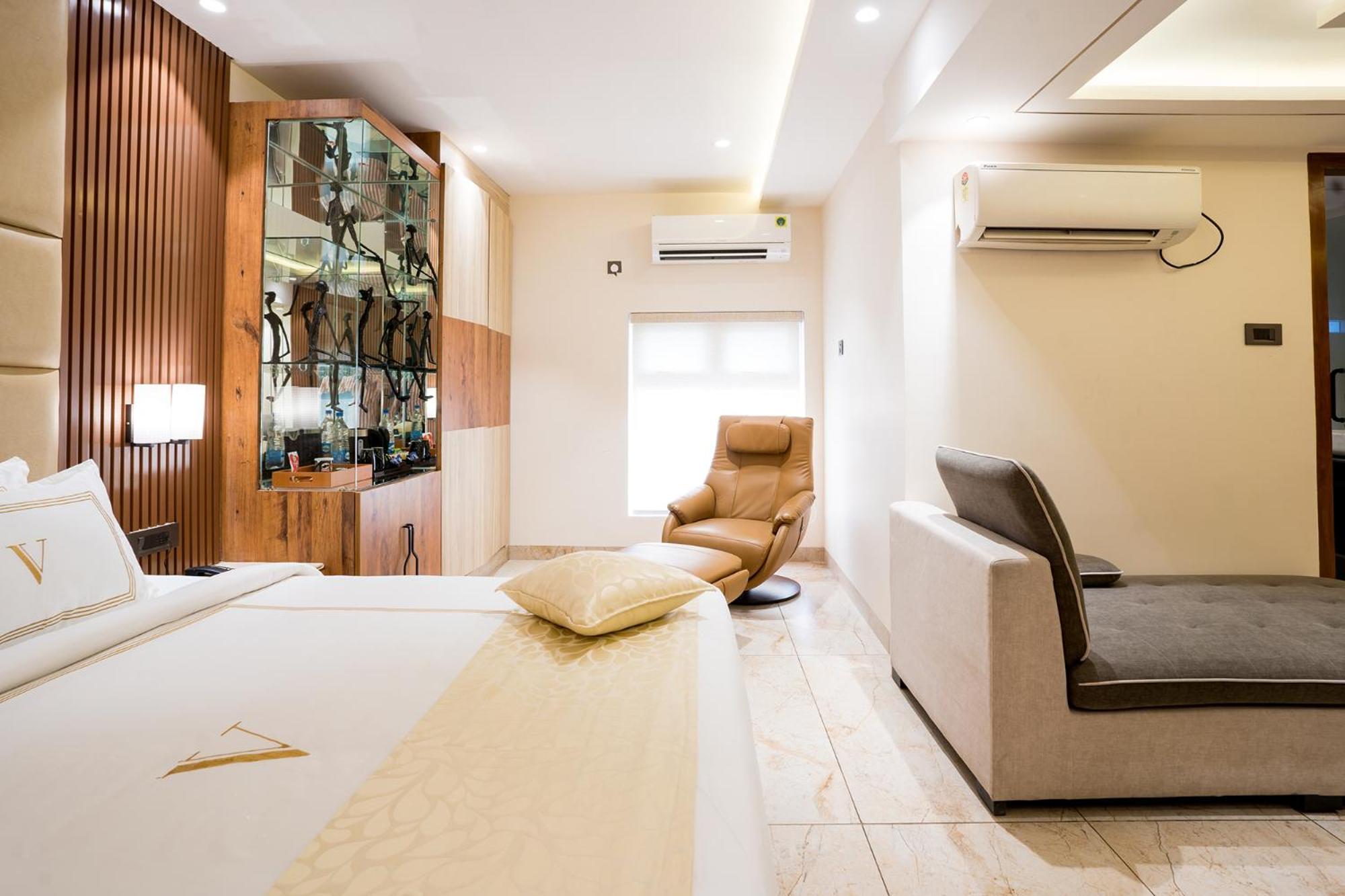 Oriva Vinflora Residency - Nr Lv Prasad Hospital, Banjara Hills Hotel Hyderabad Luaran gambar